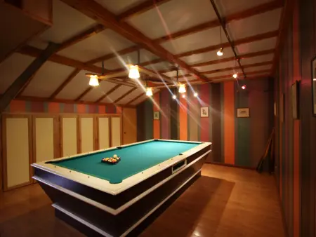 Gîte familial avec salle de jeux, cheminée, terrasse et proche de sites touristiques - Photo 10