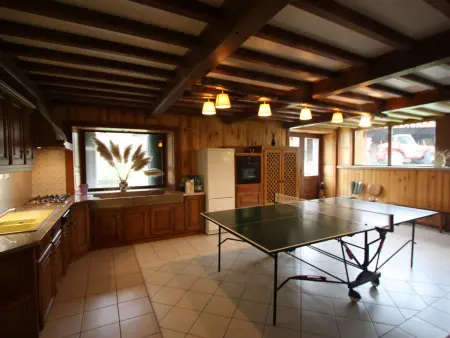 Gîte familial avec salle de jeux, cheminée, terrasse et proche de sites touristiques - Photo 12