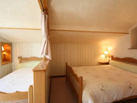Gîte familial avec salle de jeux, cheminée, terrasse et proche de sites touristiques - Photo 22
