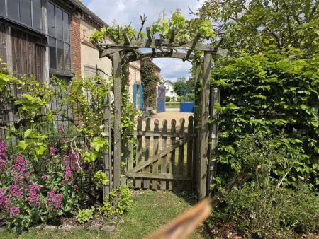 Charmante maison avec piscine chauffée, cour fermée, proche Dreux et Chartres - Photo 14