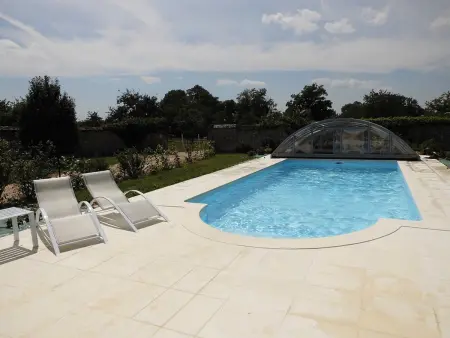 Maison de caractère avec piscine chauffée, étang privé et proche forêt, à 90 min de Paris - Photo 1