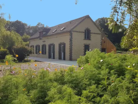 Maison chaleureuse en forêt du Perche avec cheminée, jeux pour enfants et grand jardin - Photo 5