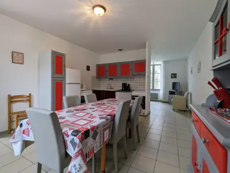 Gîte chaleureux 6 pers avec cour privée en bord de rivière près de Langeac - Photo 3