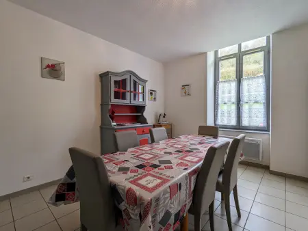 Gîte chaleureux 6 pers avec cour privée en bord de rivière près de Langeac - Photo 4