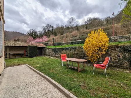 Gîte chaleureux 6 pers avec cour privée en bord de rivière près de Langeac - Photo 11