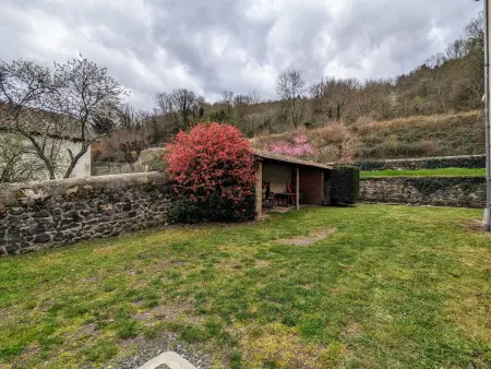Gîte chaleureux 6 pers avec cour privée en bord de rivière près de Langeac - Photo 12