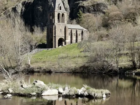 Gîte chaleureux 6 pers avec cour privée en bord de rivière près de Langeac - Photo 23
