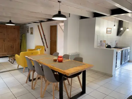 Ancienne ferme rénovée avec jardin privé, poêle à bois et terrasse - Photo 11
