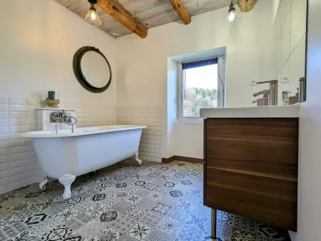Ancienne ferme rénovée avec jardin privé, poêle à bois et terrasse - Photo 26