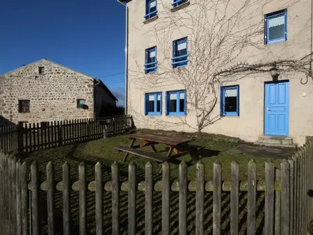 Maison de Village Indépendante avec Cour Fermée et Garage - Proche Sites Médievaux et Nature - Photo 12