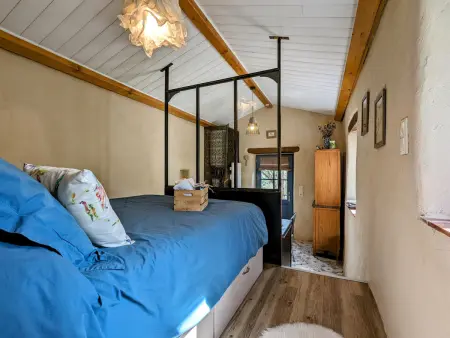 Cabane de Vigne en Auvergne pour Escapade Romantique - Photo 8