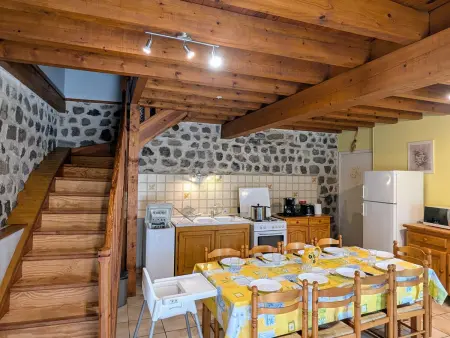 Ancien presbytère avec 3 chambres au pied d'une forteresse médiévale - Photo 2