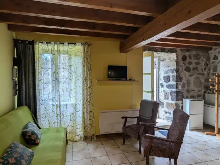Ancien presbytère avec 3 chambres au pied d'une forteresse médiévale - Photo 5