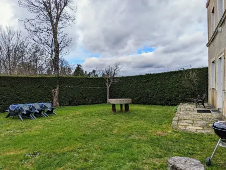 Maison indépendante avec terrasse et jardin clos à Yssingeaux, proche loisirs et commerces - Photo 4