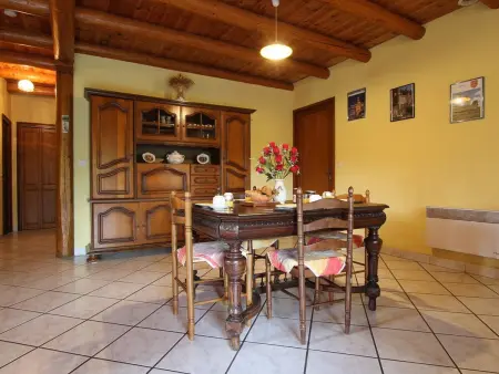 Grande maison en pierres avec jardin, proche d'un bourg médiéval, animaux acceptés - Photo 2