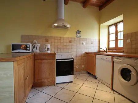 Grande maison en pierres avec jardin, proche d'un bourg médiéval, animaux acceptés - Photo 4