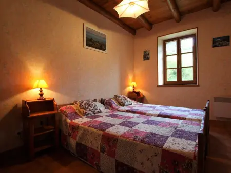 Grande maison en pierres avec jardin, proche d'un bourg médiéval, animaux acceptés - Photo 5