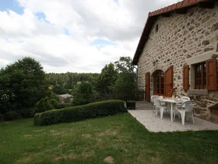Grande maison en pierres avec jardin, proche d'un bourg médiéval, animaux acceptés - Photo 10