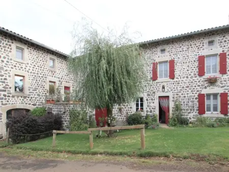 Maison restaurée proche nature avec terrasse et poêle à bois, près du Puy-en-Velay - Photo 17