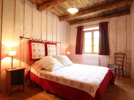 Charmante Maison de Ferme avec Cour Fermée, Proche Loisirs et Nature - Photo 2