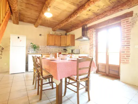 Charmante Maison de Ferme avec Cour Fermée, Proche Loisirs et Nature - Photo 11