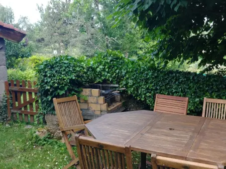 Charmante Maison de Ferme avec Cour Fermée, Proche Loisirs et Nature - Photo 17