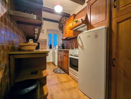 Maison familiale calme avec terrasse et circuits de randonnée - Photo 4