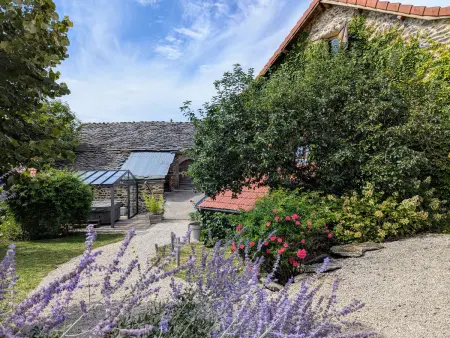 Gîte d'exception avec spa, jardin paysagé et équipements haut de gamme à Blanlhac - Photo 6