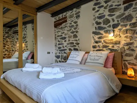 Gîte d'exception avec spa, jardin paysagé et équipements haut de gamme à Blanlhac - Photo 15