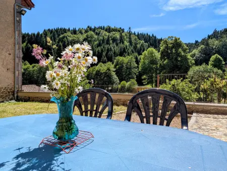 Gîte charmant 5 pers. à Saint-Vert: nature, calme, proche rivières et sites touristiques - Photo 13
