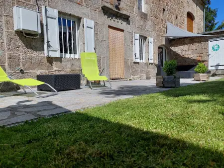 Maison de charme restaurée au bord d'un ruisseau avec terrasse, proche activités de plein air et confort moderne - Photo 12