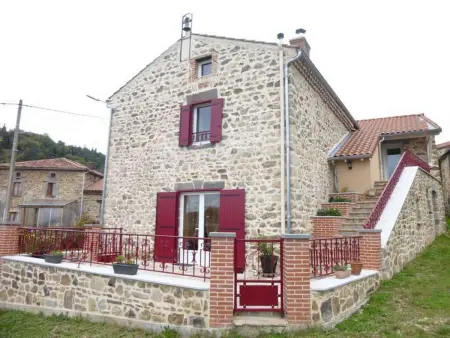 Charmant gîte rénové, 3 chambres, cheminée, terrasse et jardin, proche Brioude et sites touristiques. - Photo 16