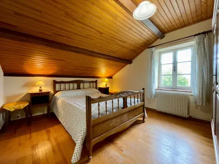 Maison en forêt avec terrasse, jeux pour enfants et cheminée, près du Pic du Lizieux et du Lac bleu - Photo 9