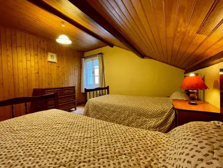 Maison en forêt avec terrasse, jeux pour enfants et cheminée, près du Pic du Lizieux et du Lac bleu - Photo 13