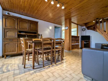Gîte familial en Haute-Loire avec terrain clos, à proximité de l'Ardèche et des stations de ski - Photo 7
