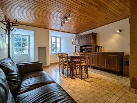Gîte familial en Haute-Loire avec terrain clos, à proximité de l'Ardèche et des stations de ski - Photo 8