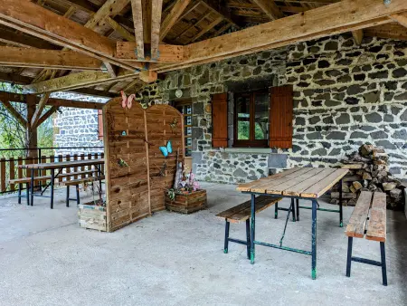 Maison de Vacances Nature avec Grand Jardin et Proximité La Chaise-Dieu - Photo 1