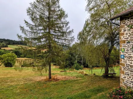 Maison de Vacances Nature avec Grand Jardin et Proximité La Chaise-Dieu - Photo 12