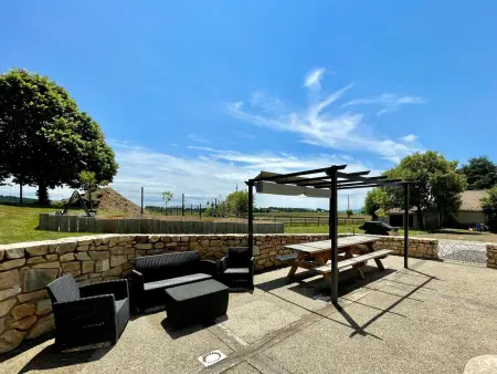 Grand gîte cosy avec terrasse, jardin et jeux à Boisset, proche villages médiévaux et loisirs nature - Photo 1