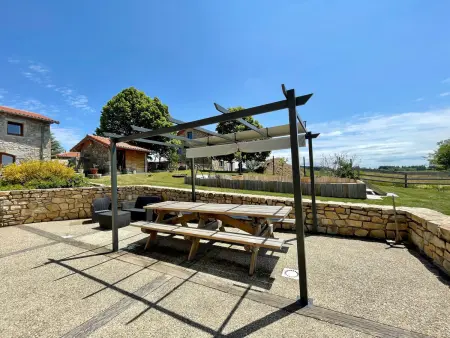 Grand gîte cosy avec terrasse, jardin et jeux à Boisset, proche villages médiévaux et loisirs nature - Photo 19