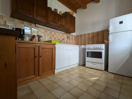 Charmant Gîte en Pierre avec 3 Chambres, Cour et Proximité Activités, Pinols - Photo 2