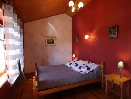 Gîte en pierre avec terrasses, proche de sites médiévaux, idéal pour famille avec équipements bébé. - Photo 3