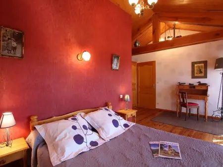 Gîte en pierre avec terrasses, proche de sites médiévaux, idéal pour famille avec équipements bébé. - Photo 9