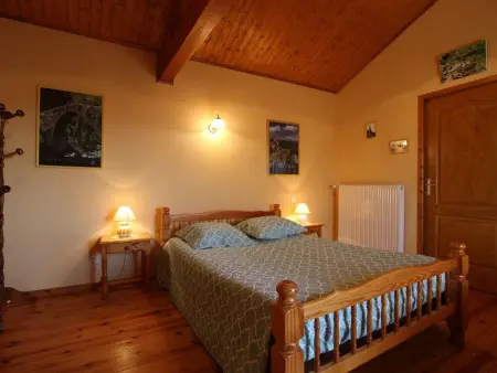 Gîte en pierre avec terrasses, proche de sites médiévaux, idéal pour famille avec équipements bébé. - Photo 11