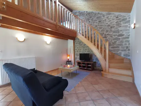 Charmant gîte à Saint-Romain-Lachalm avec terrasse et proximité Dunières - Photo 3
