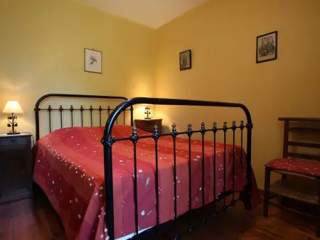 Maison de charme avec grand parc pour des vacances en famille au cœur de l'Auvergne - Photo 7