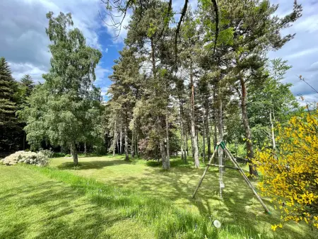 Maison isolée, au cœur des volcans, terrain clos, jeux, confort, cheminée, proche forêts et villages. - Photo 13