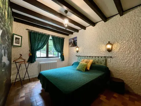 Maison isolée, au cœur des volcans, terrain clos, jeux, confort, cheminée, proche forêts et villages. - Photo 17