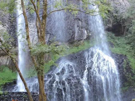 Maison isolée, au cœur des volcans, terrain clos, jeux, confort, cheminée, proche forêts et villages. - Photo 31