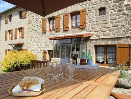 Gîte spacieux et rénové avec équipements modernes, terrasse et vaste jardin près de Gévaudan et Margeride - Photo 7